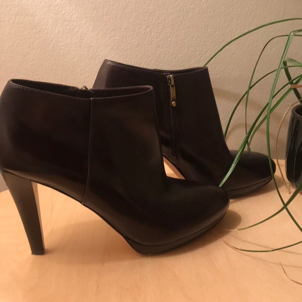 Genuine leather Via Spiga boots